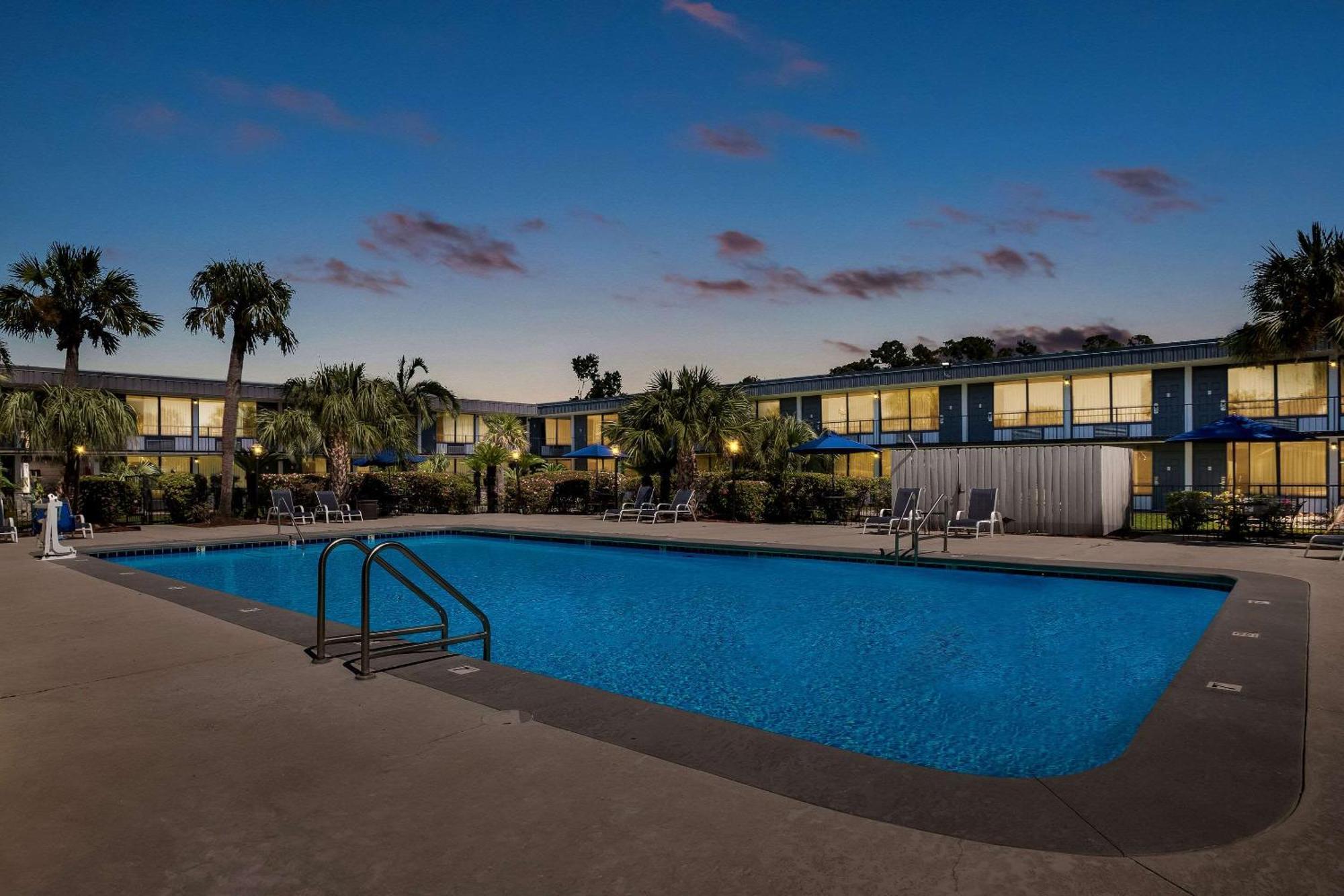 Quality Inn Slidell I-10 Exterior photo